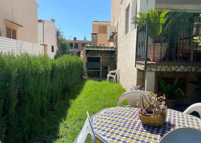 Adosado Con Piscina Y Tenis